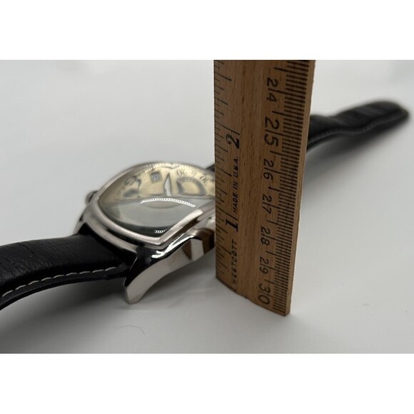 Invicta Men’s Chronograph Watch Tonneau Case Quartz Leather Strap Box Papers main image 4
